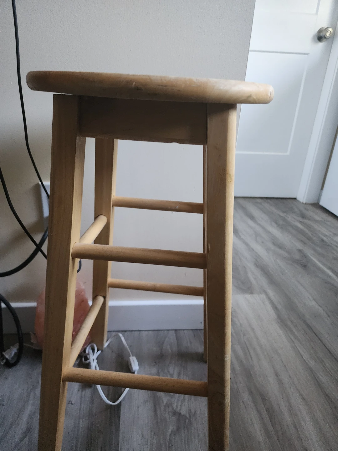 Wooden Bar Stool - photo 2