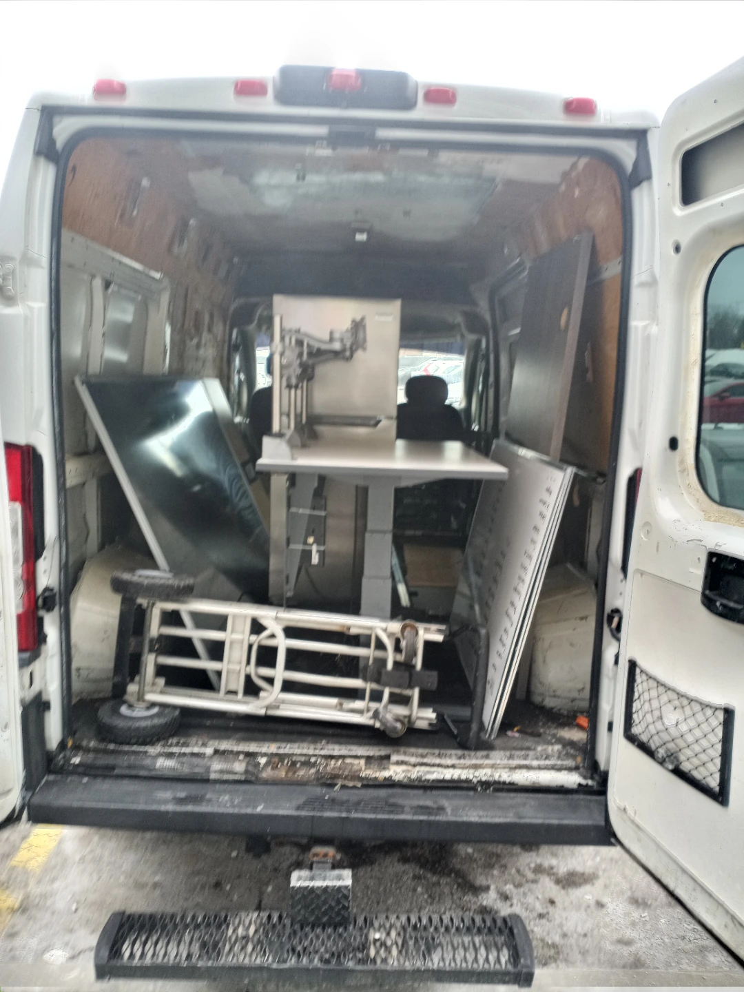 Moving and delivery - photo 3