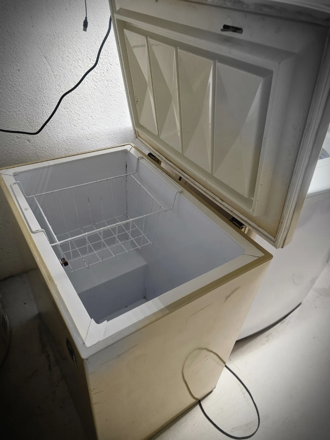Chest Freezer - photo 2