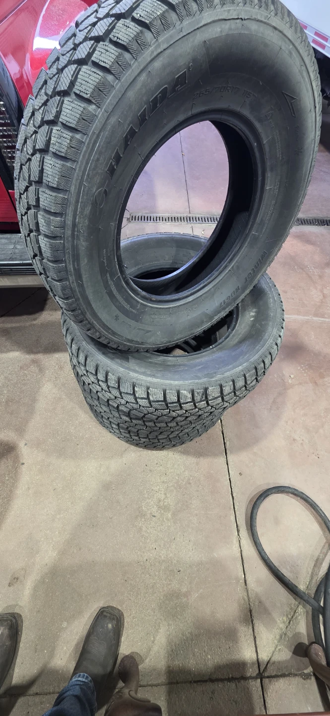 4x 265 70 17 11/32 brand new $650 obo trade all terrains