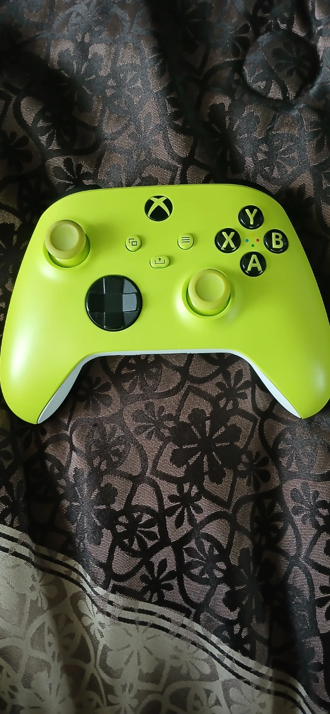 Xbox Wireless Controller - Electric Volt
