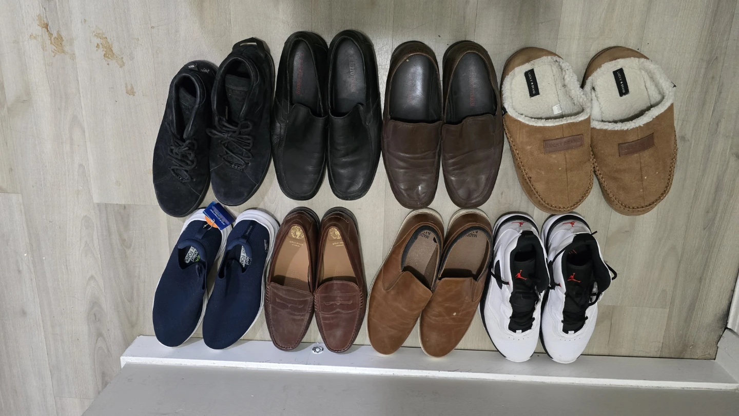 Men  shoes , cole haan, sketchers, Nike, lucky brand Alberto.