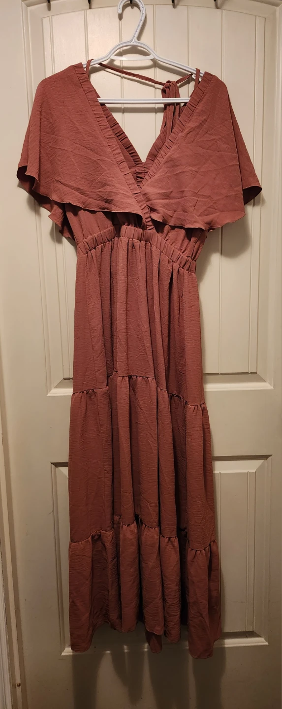 Simplee Women's Rust Tiered Maxi Dress