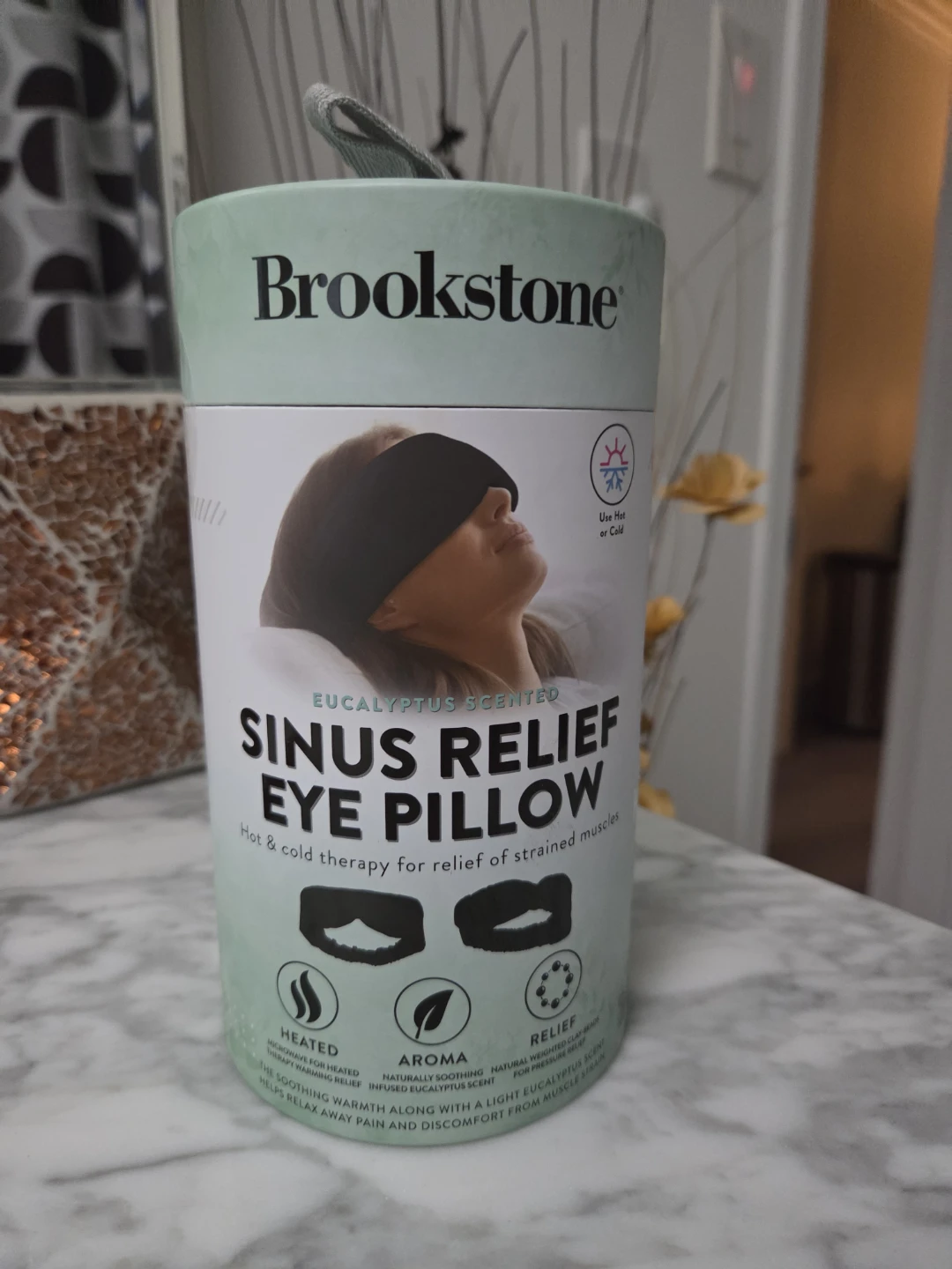 Brookstone Eucalyptus Scented Sinus Relief Eye Pillow - photo 2