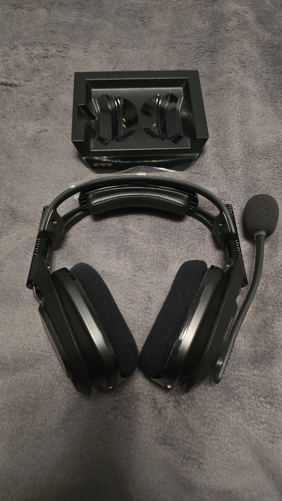 Astro A50 Wireless + Base Station Headset for Xbox and PC - photo 3