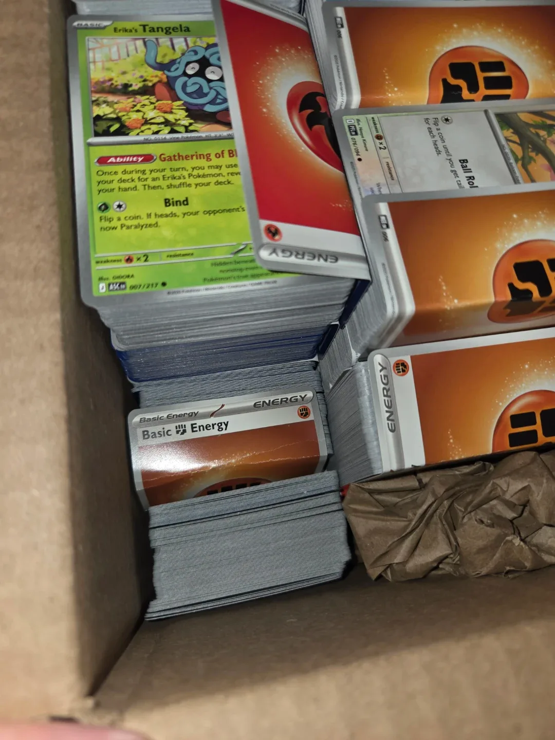 2900 Pokemon TCG bulk - photo 2