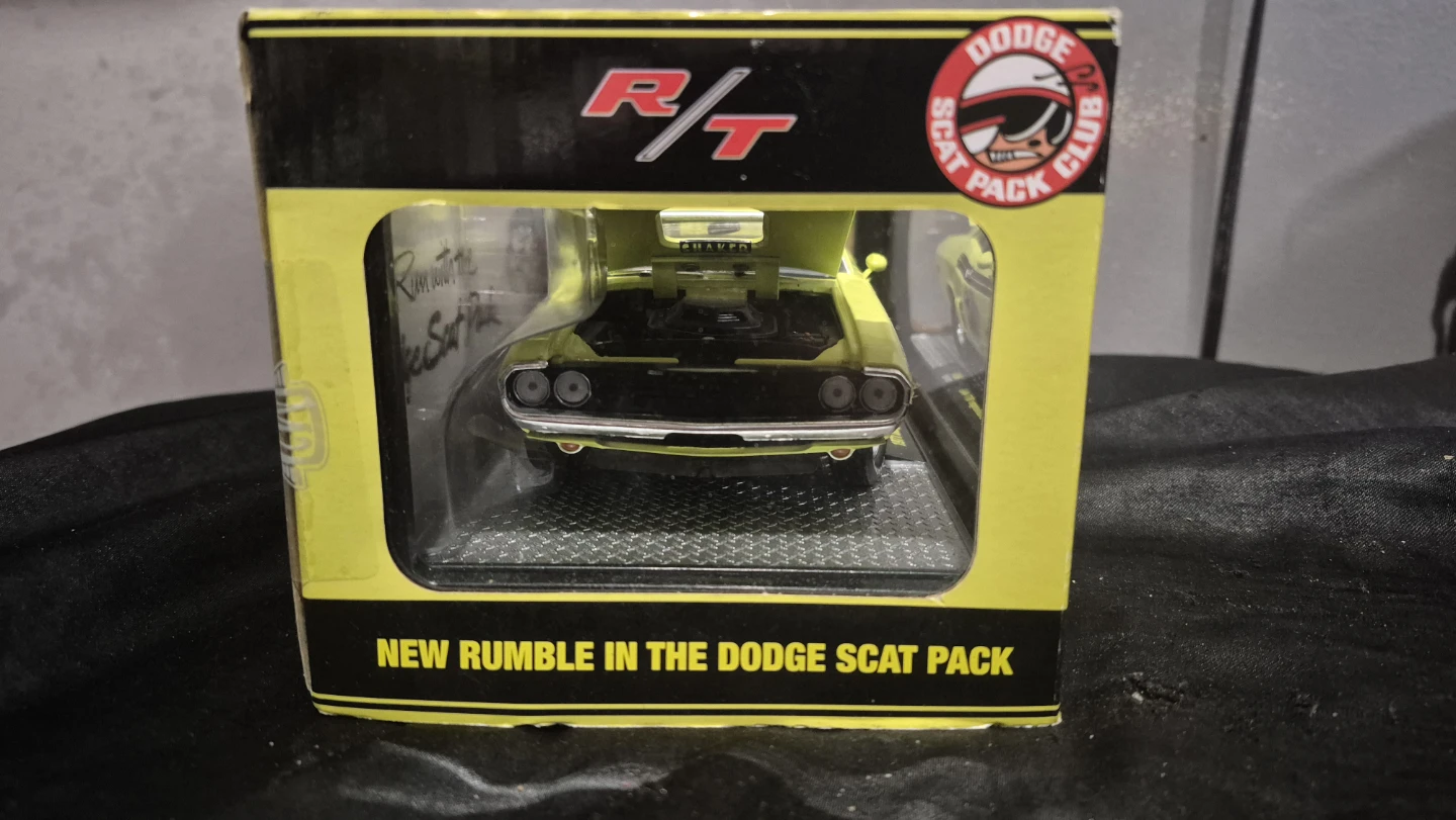 71 challenger scat pack model - photo 2