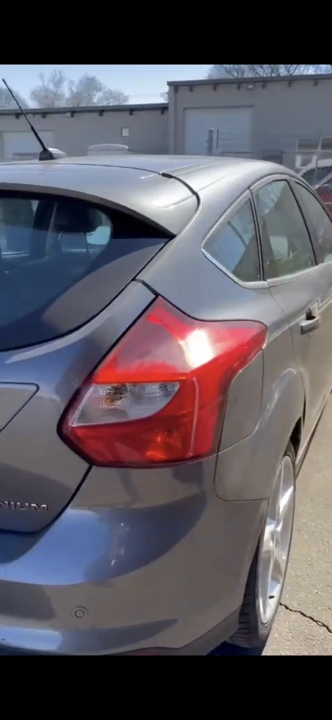 Grey Ford Focus Hatchback 2012
