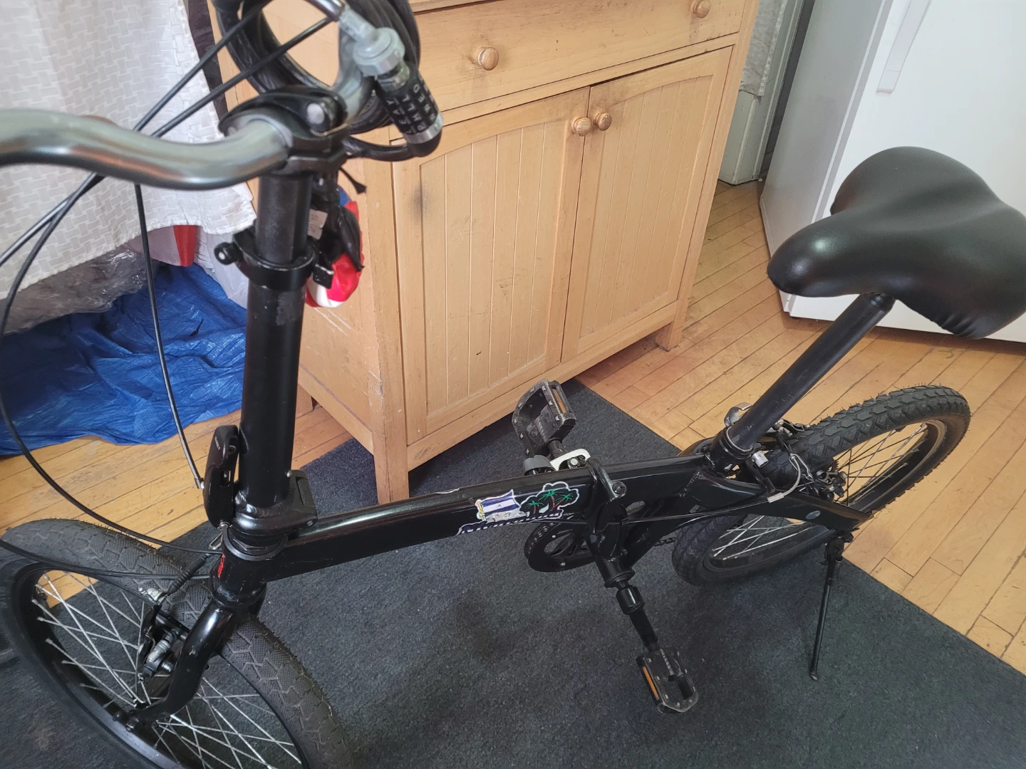 X spec 7speed 20in. Folding bike great condition.