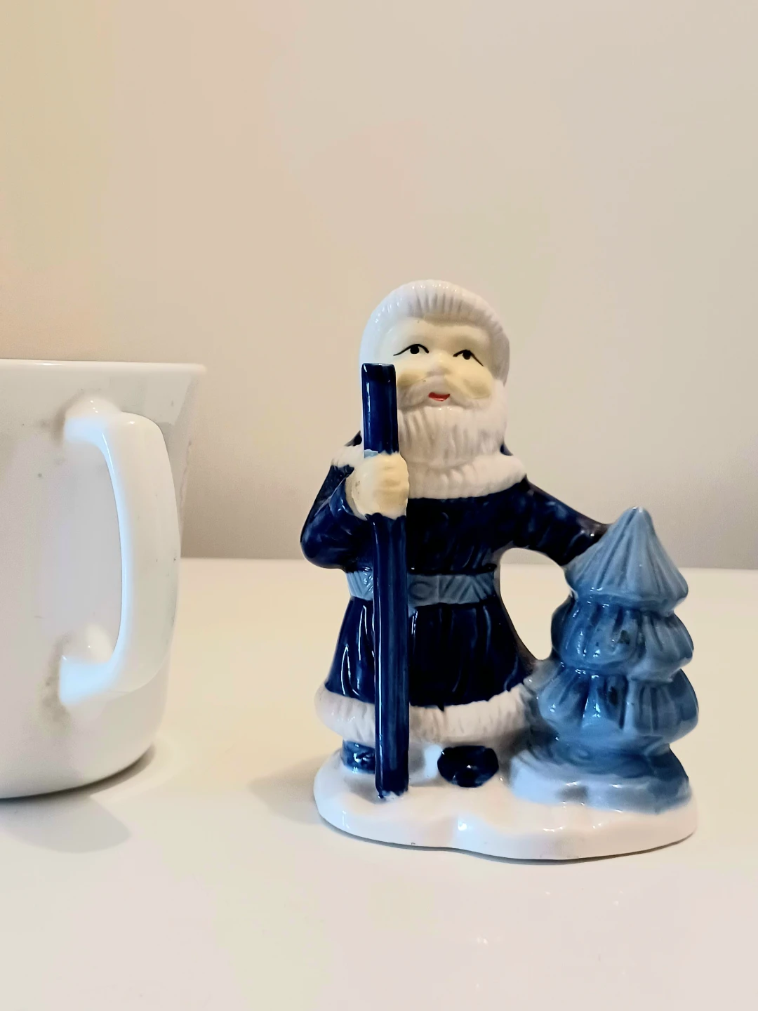 Vtg Delft Blue Old World Santa Figurine - photo 4