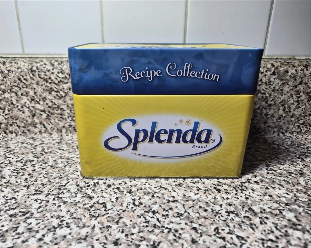 Splenda Recipe Collection Tin with cooking Recipe Cards