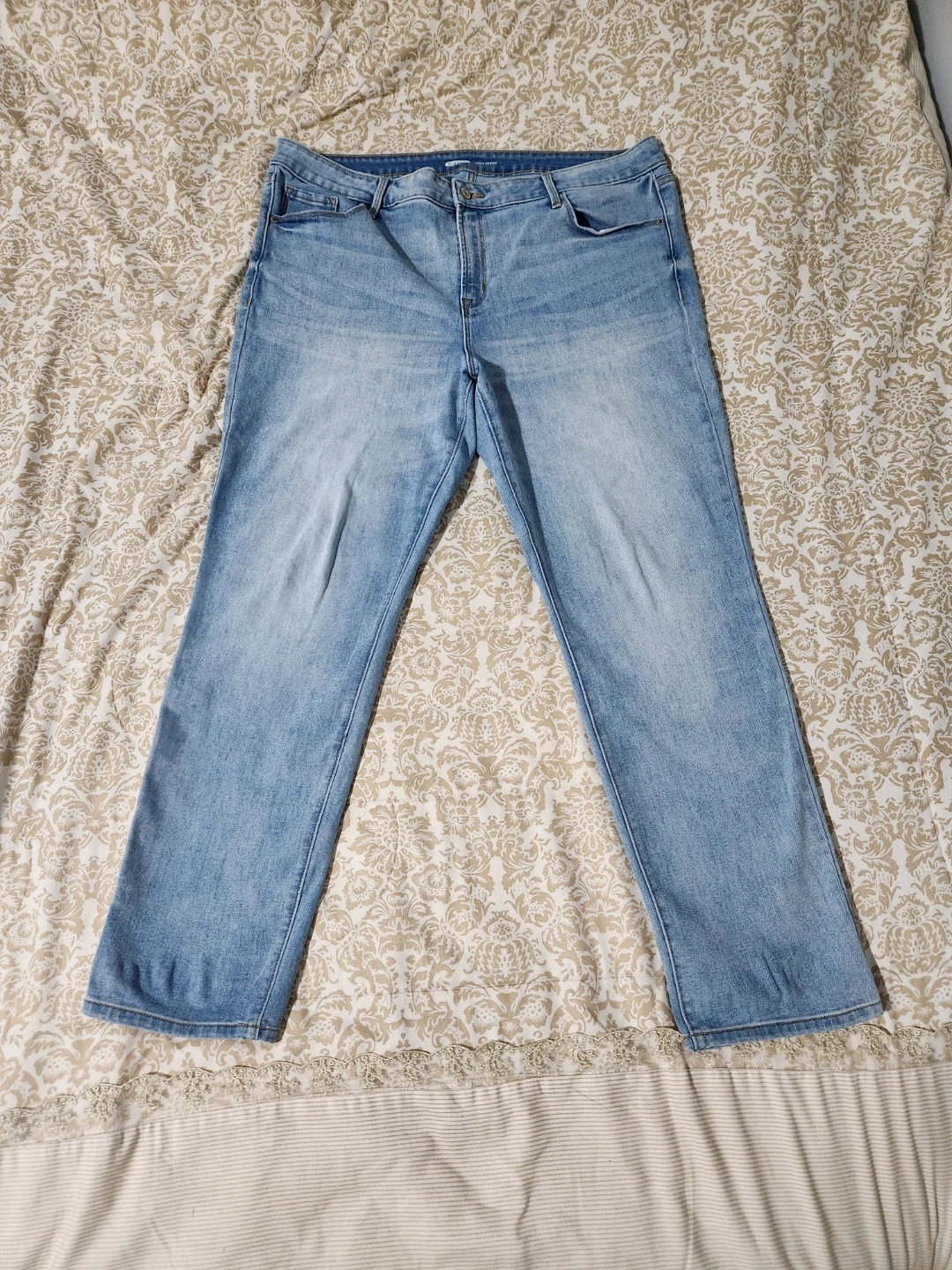Old Navy Power Straight Jeans