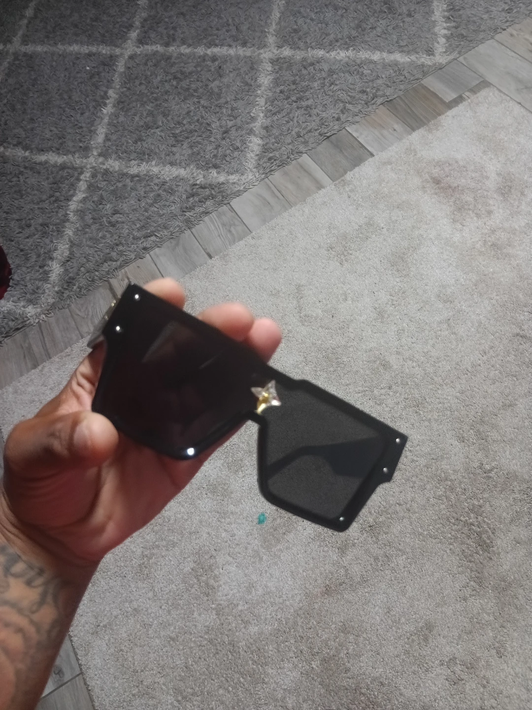 Louis Vuitton Black Square Sunglasses - photo 5