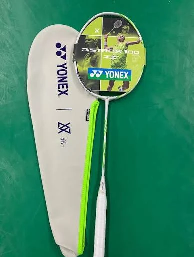 astrox 100zz VIKTOR AXELSEN