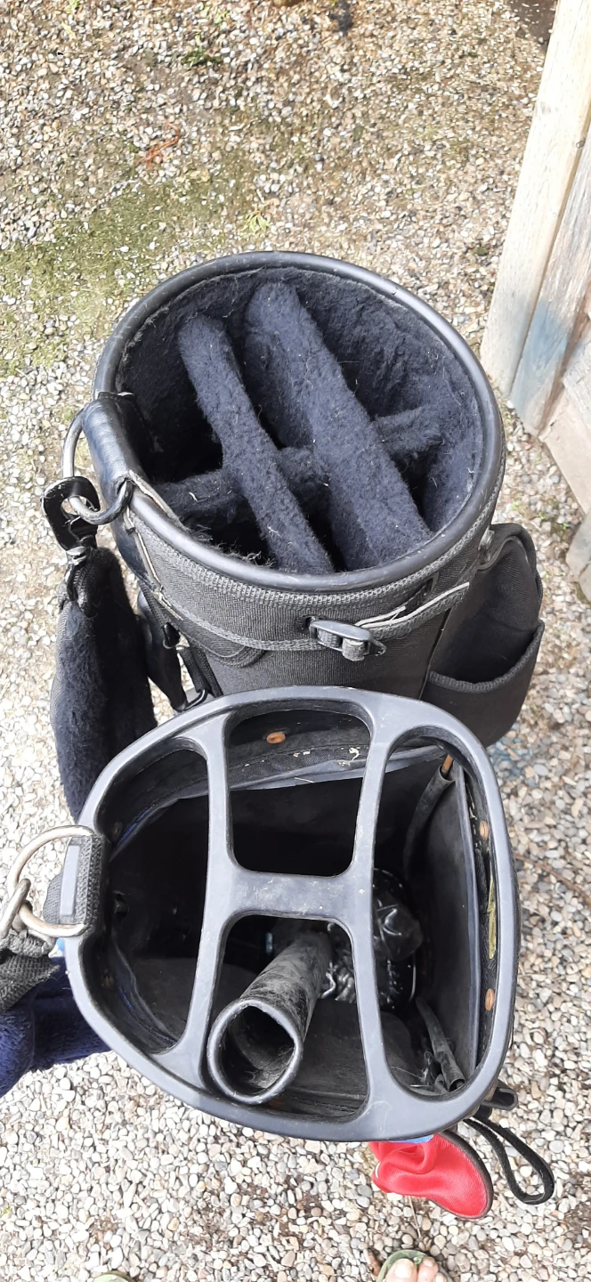 Pair Of Starter Golf Bags - photo 2