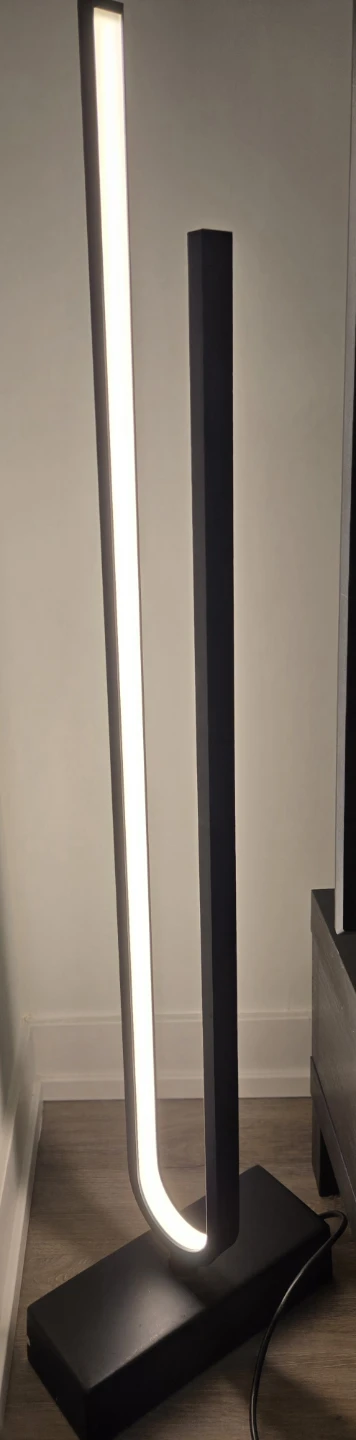 Ikea light stand [Moving out sale 🚚]