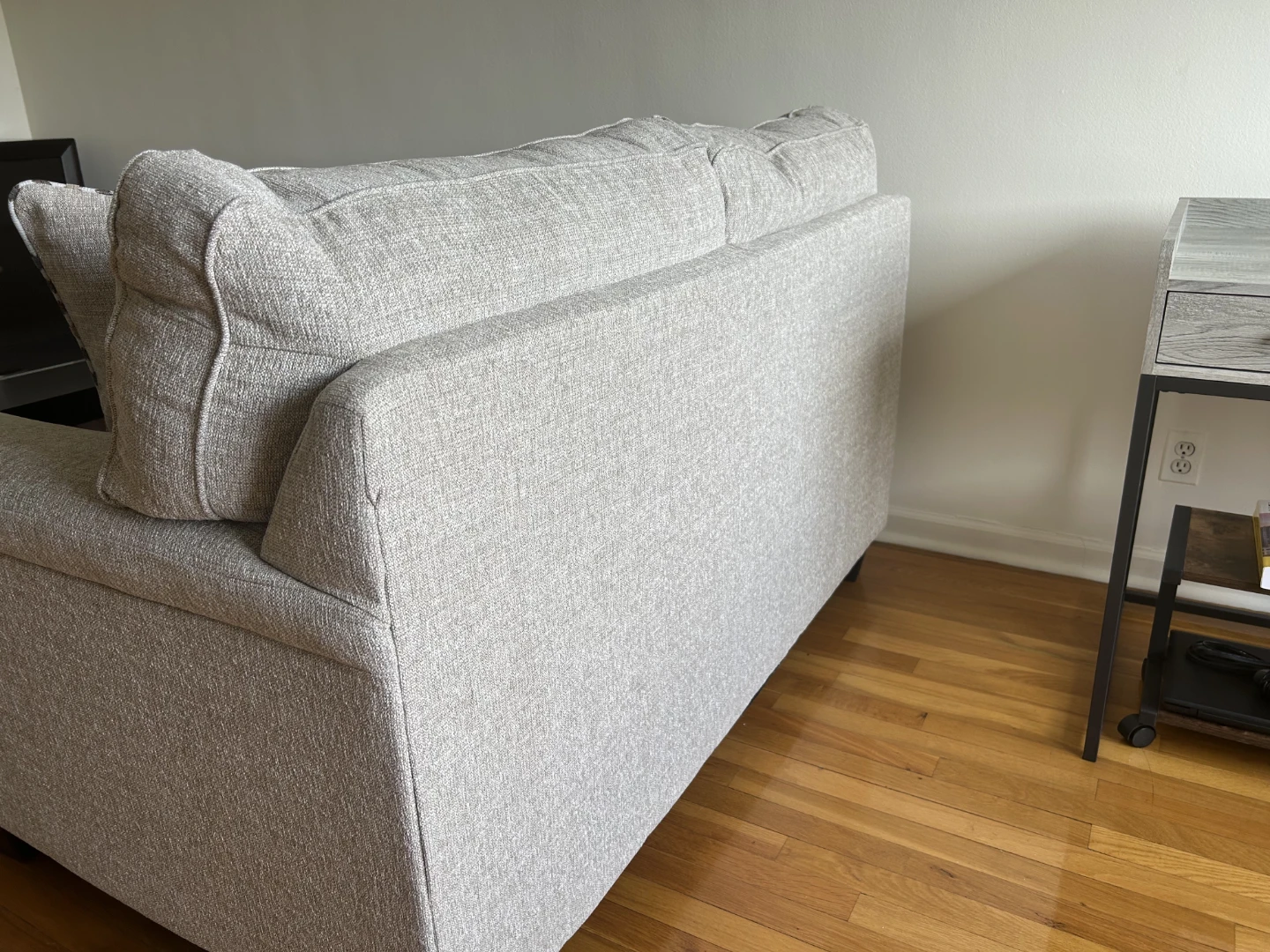 Light Beige Loveseat with Geometric Pillows - photo 3