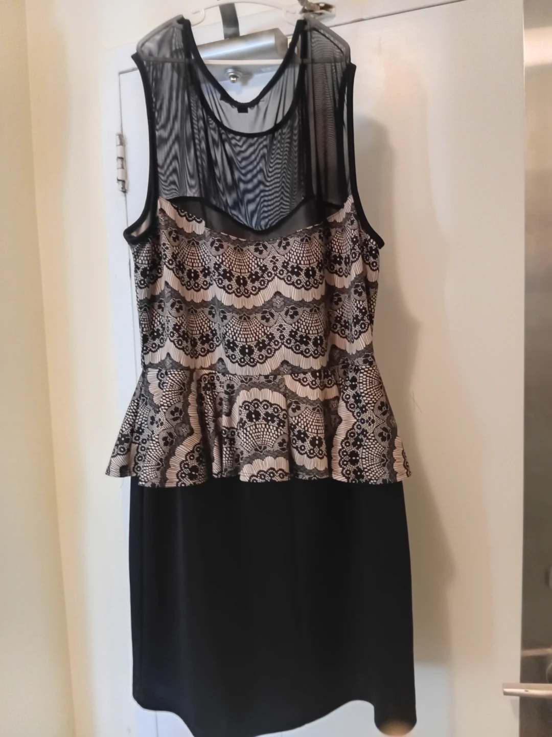 Snap Women's 2X Black Lace Peplum Dress - photo 3