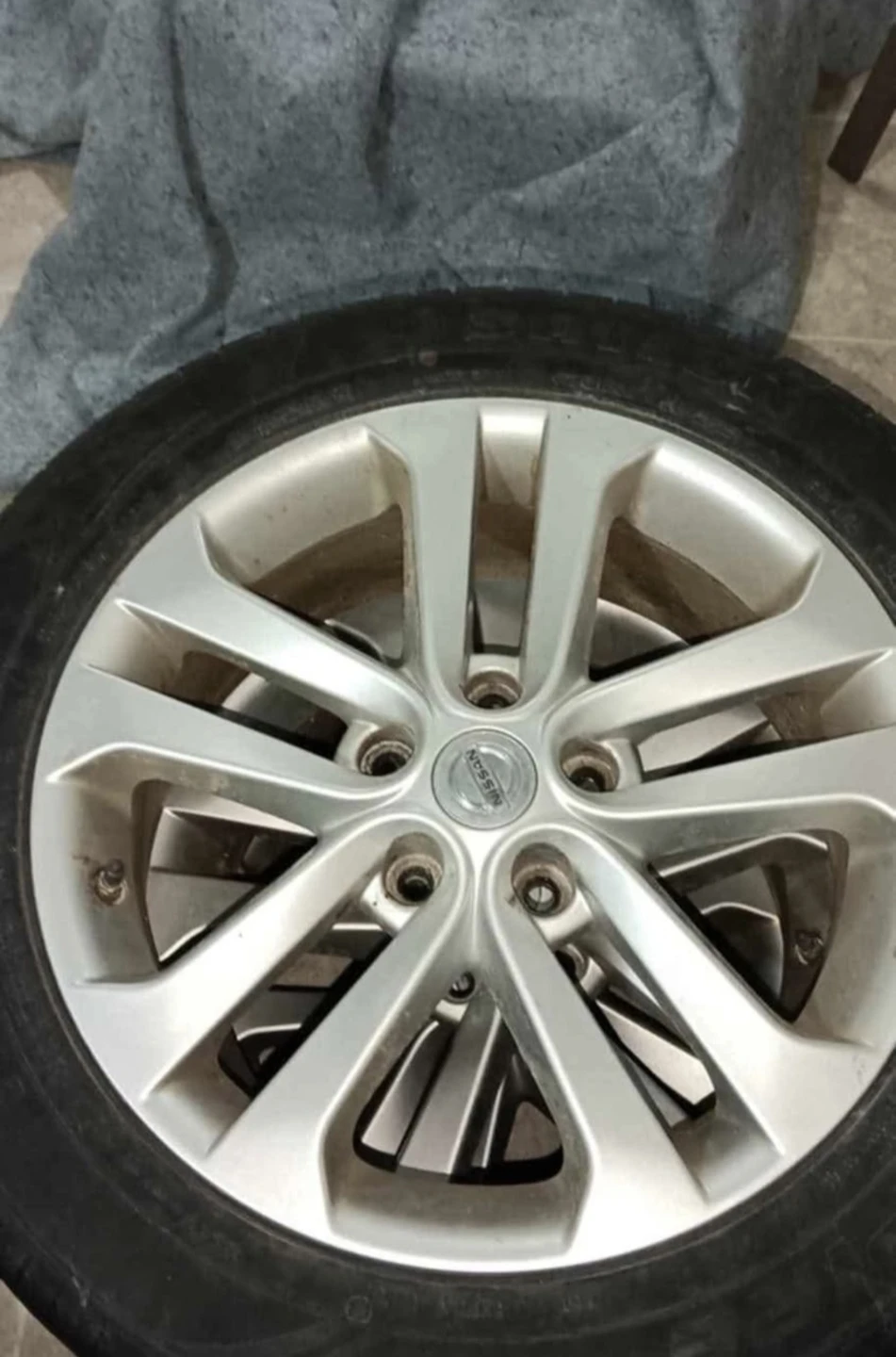 For sale 4 Used OEM Nissan Juke 17 inch alloy | All season tires - photo 3