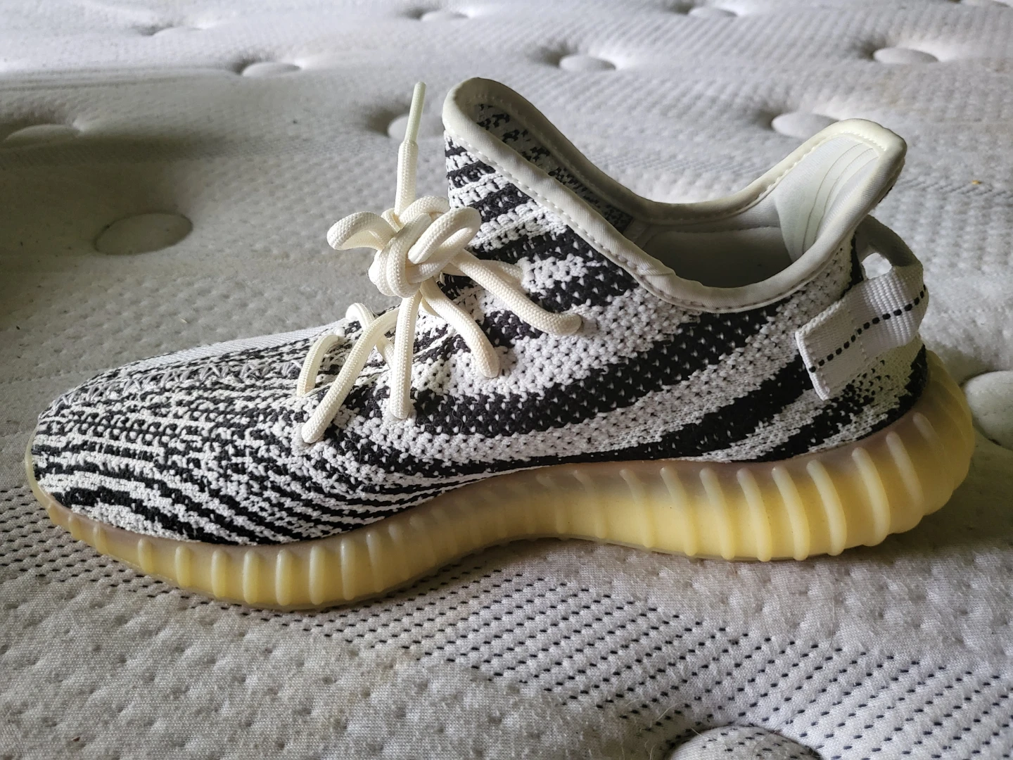 Yeezy Boost 350 V2 Zebra 2017 - photo 5