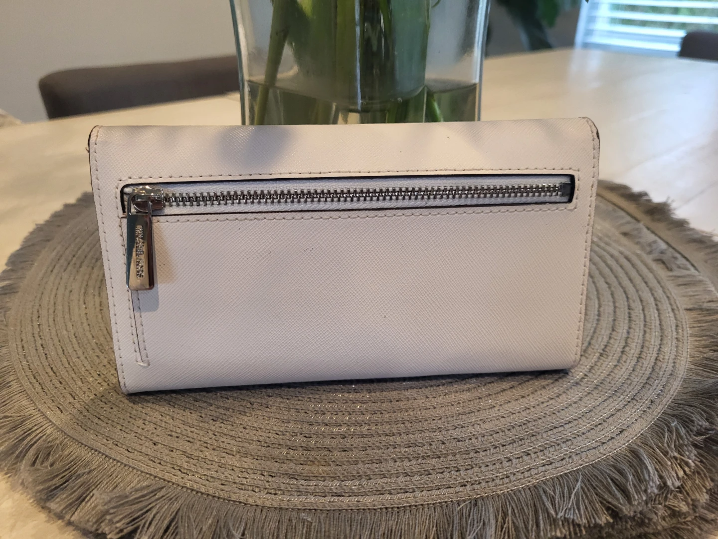 Michael Kors White Leather Wallet - photo 2