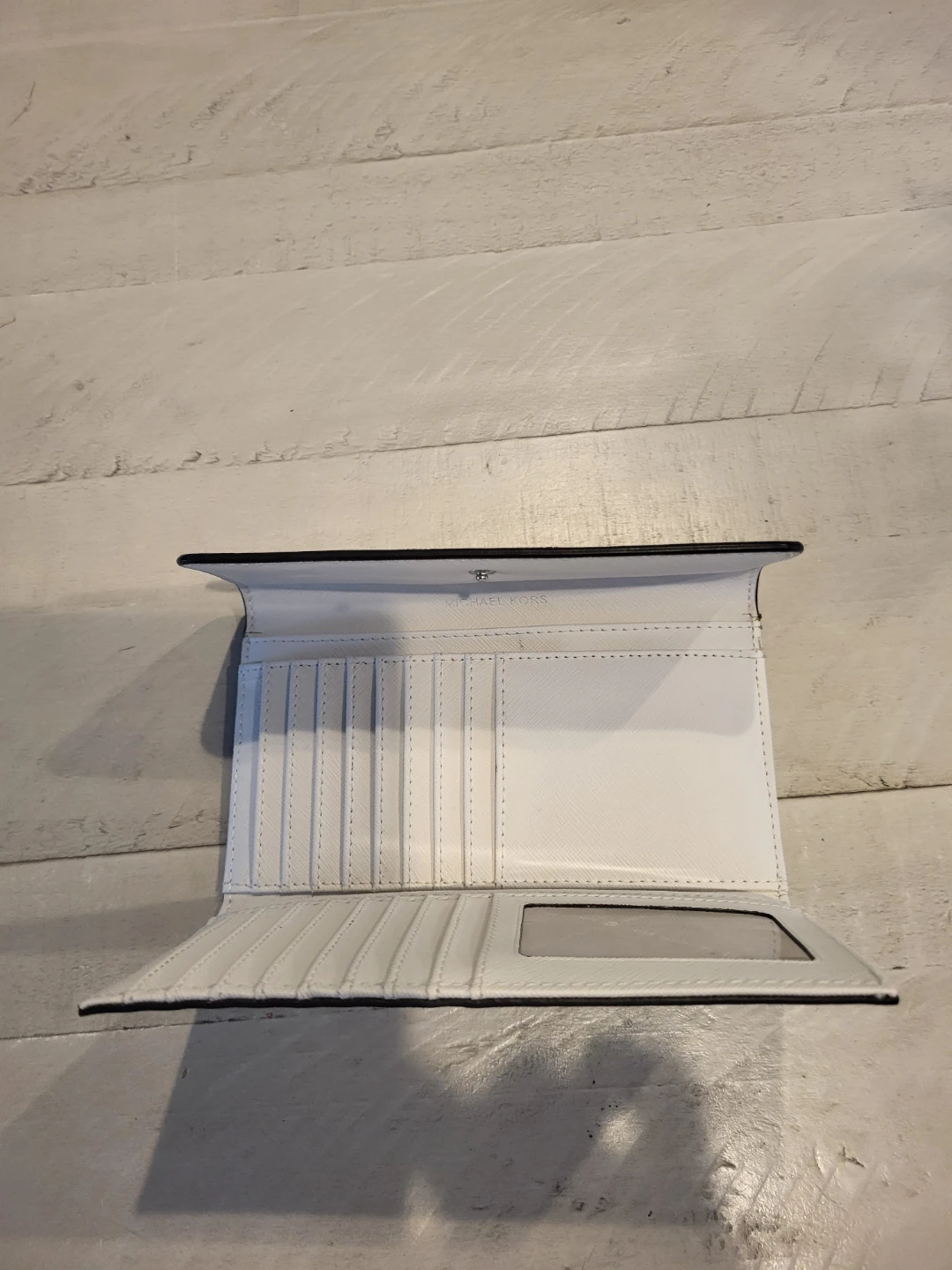 Michael Kors White Leather Wallet - photo 3