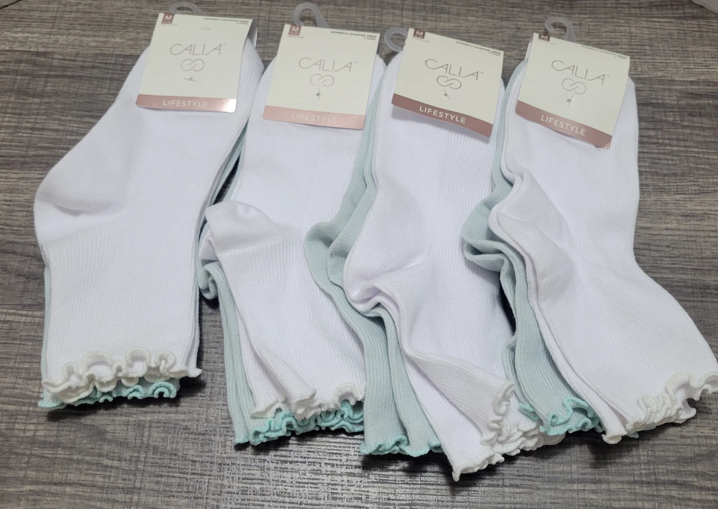Calla Women's Quarter Crew Socks, Size M bundle