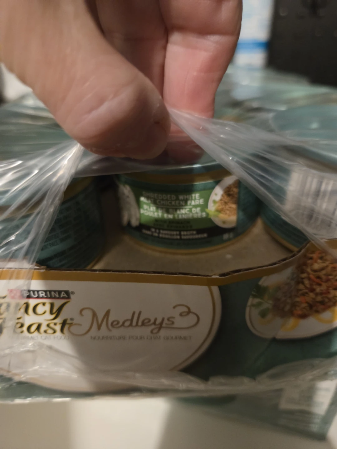 Purina Fancy Feast Cat Food - Shredded White Meat Chicken - photo 3
