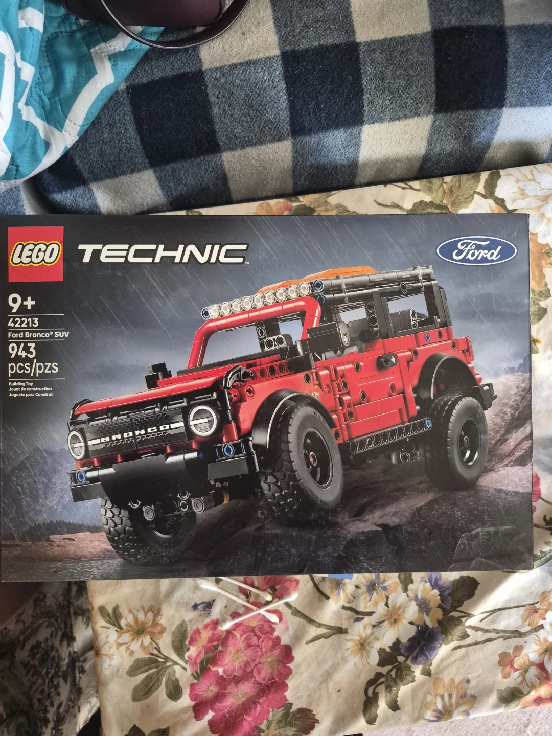 LEGO Technic Ford Bronco SUV 42213