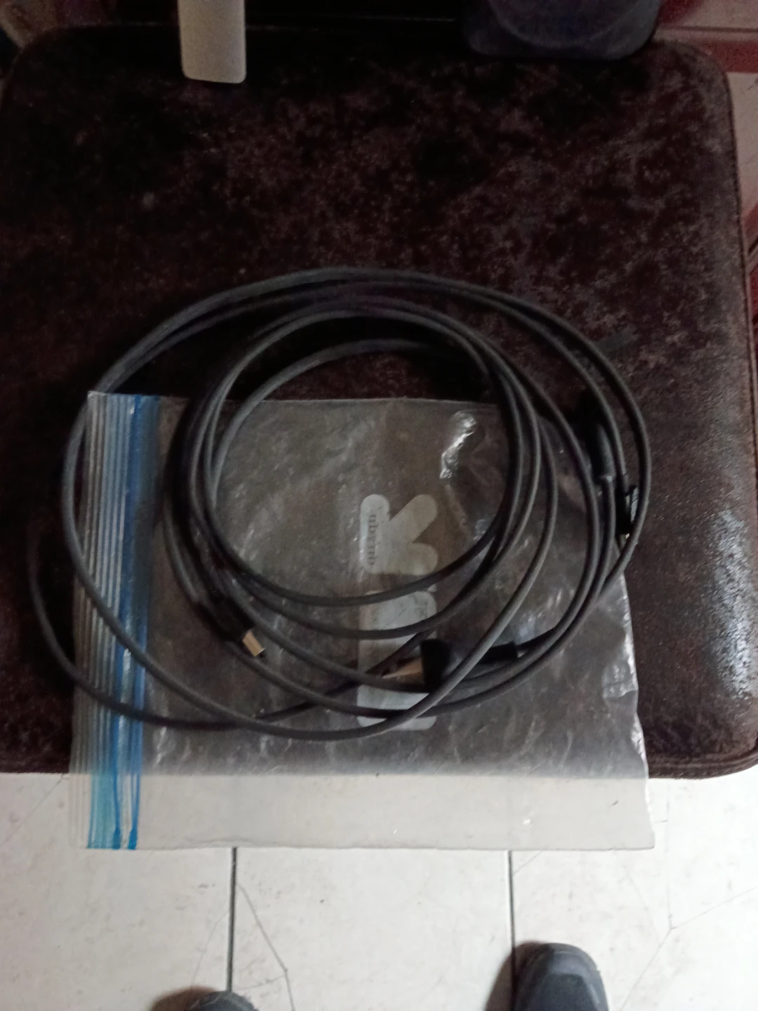 Apple TV 2nd Gen with Remote and Power Cable - photo 4