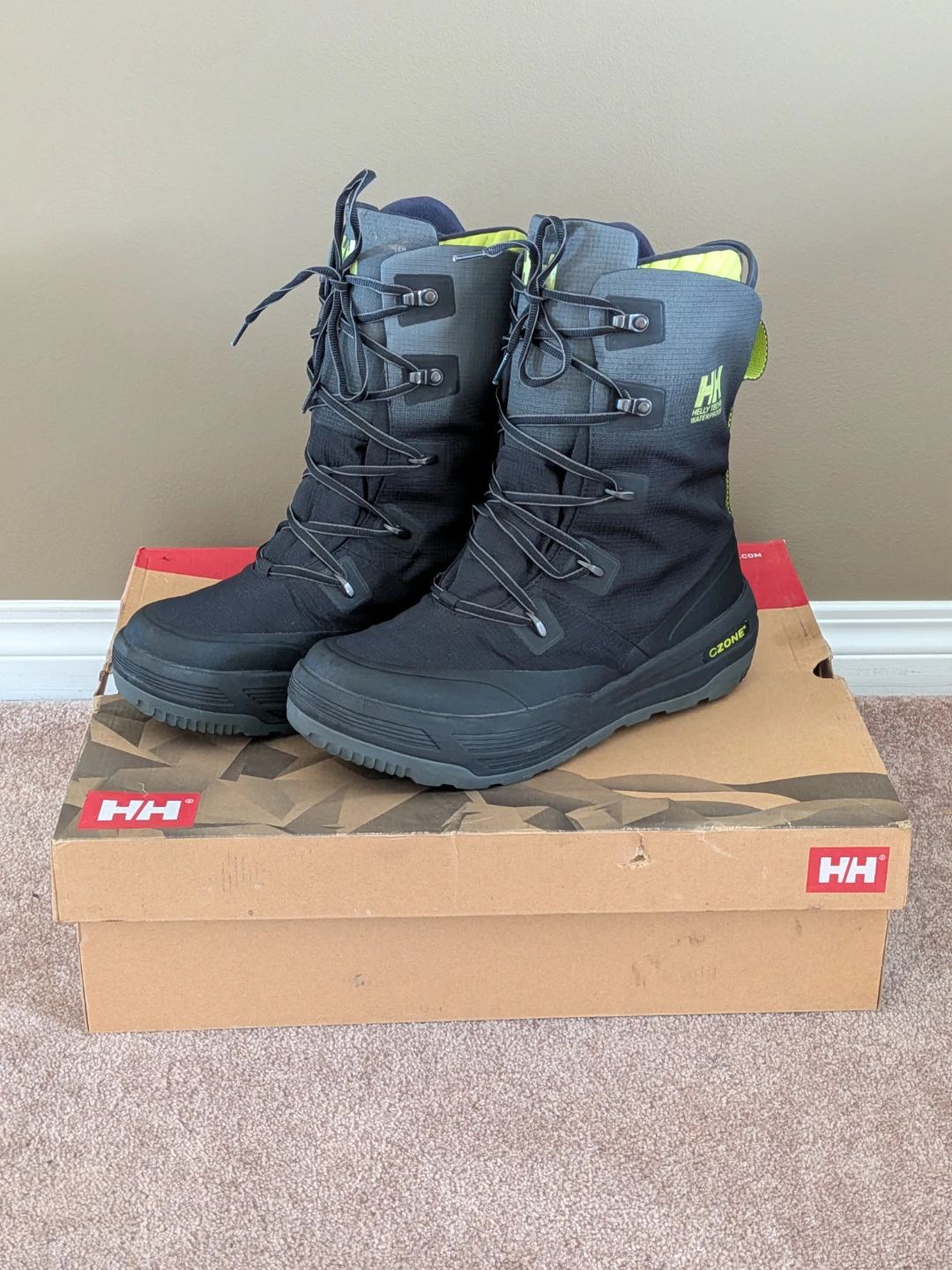 Helly Hansen Winter Boots Brand New - photo 3