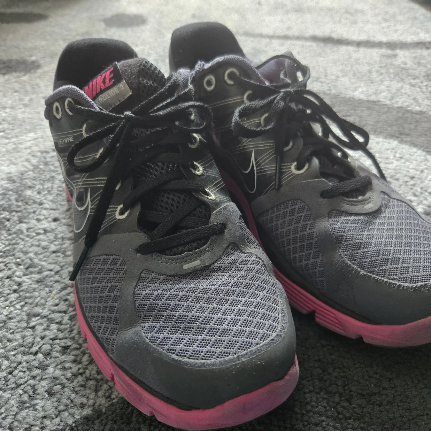 FREE Women's Size 10 Nike Lunarglide 2