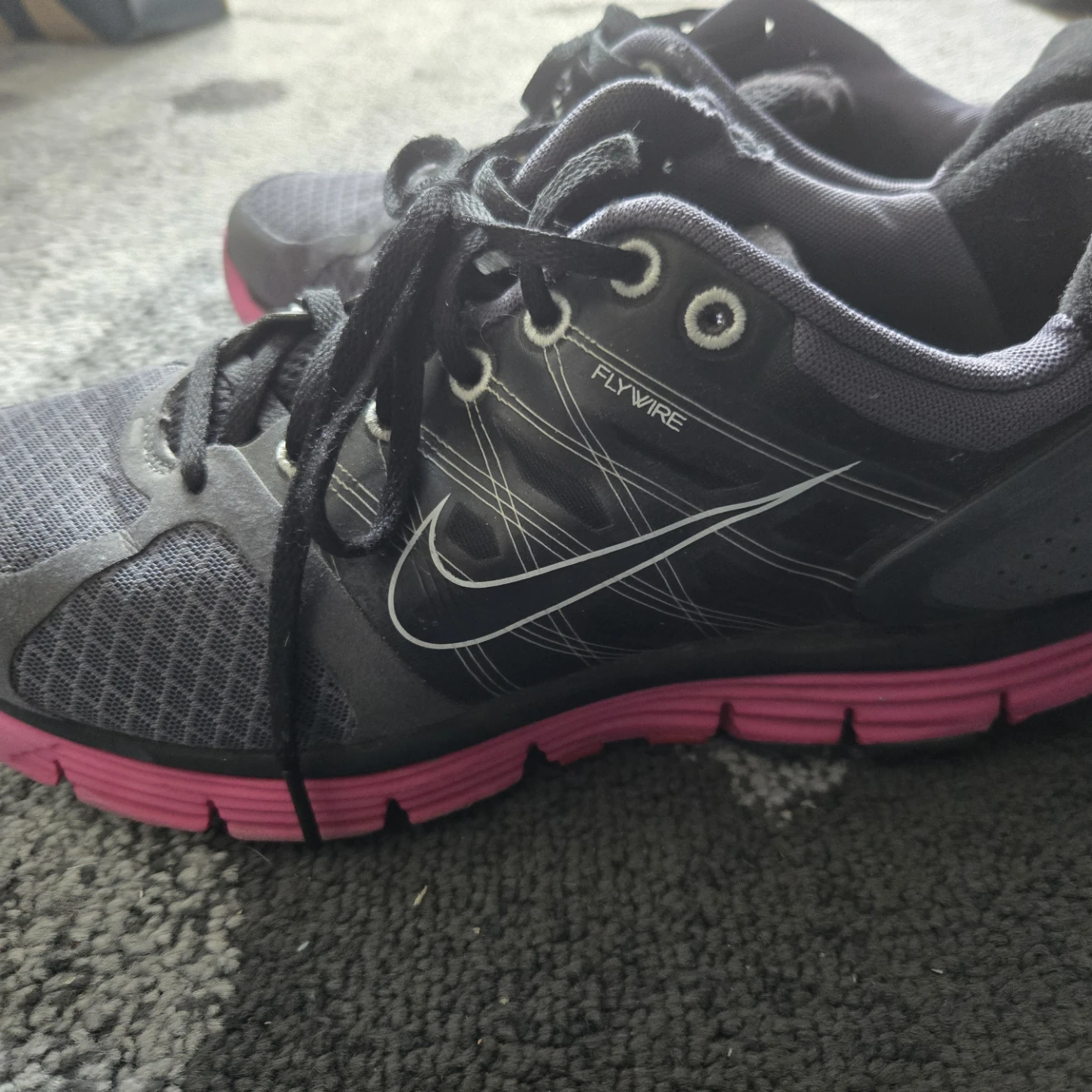 FREE Women's Size 10 Nike Lunarglide 2 - photo 4