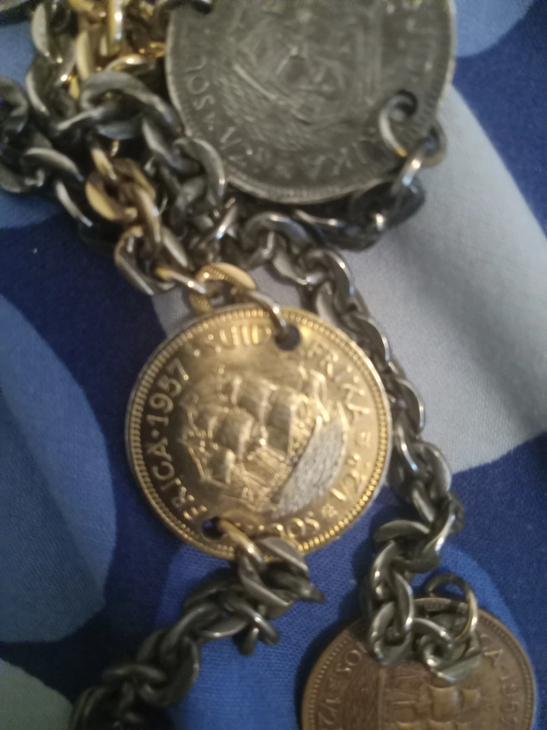 Coin Necklace with Queen Elizabeth II Pendant - photo 2