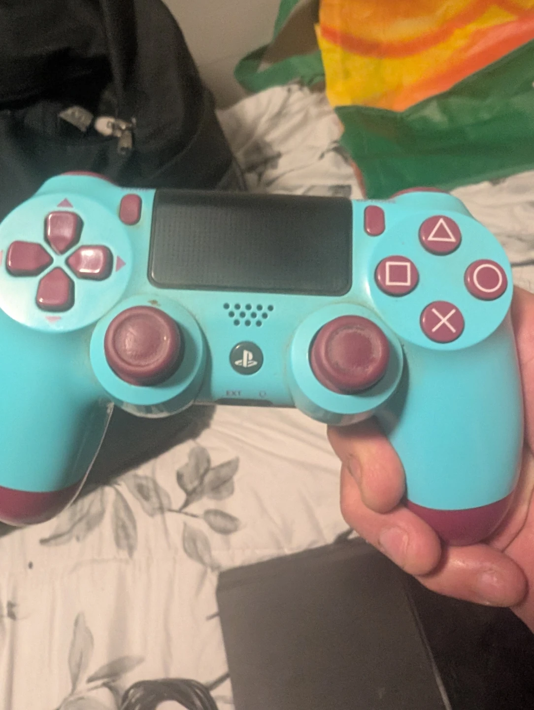 PlayStation 4 Console with Controller and Games - photo 5
