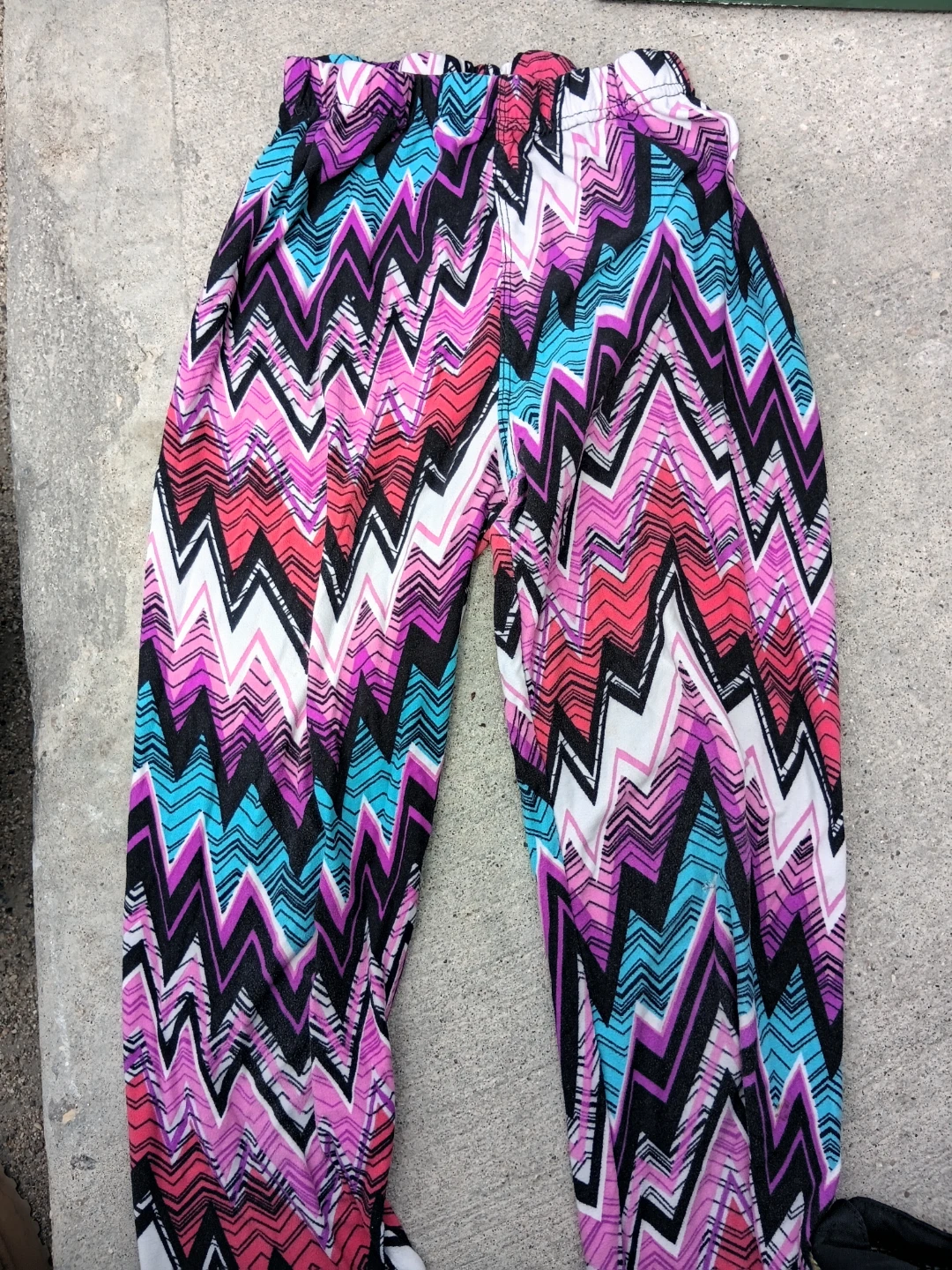 Girls' Zigzag Pattern Leggings