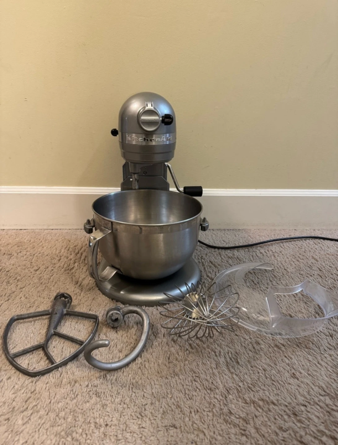 KitchenAid mixer 6quart 590 Watts - photo 2