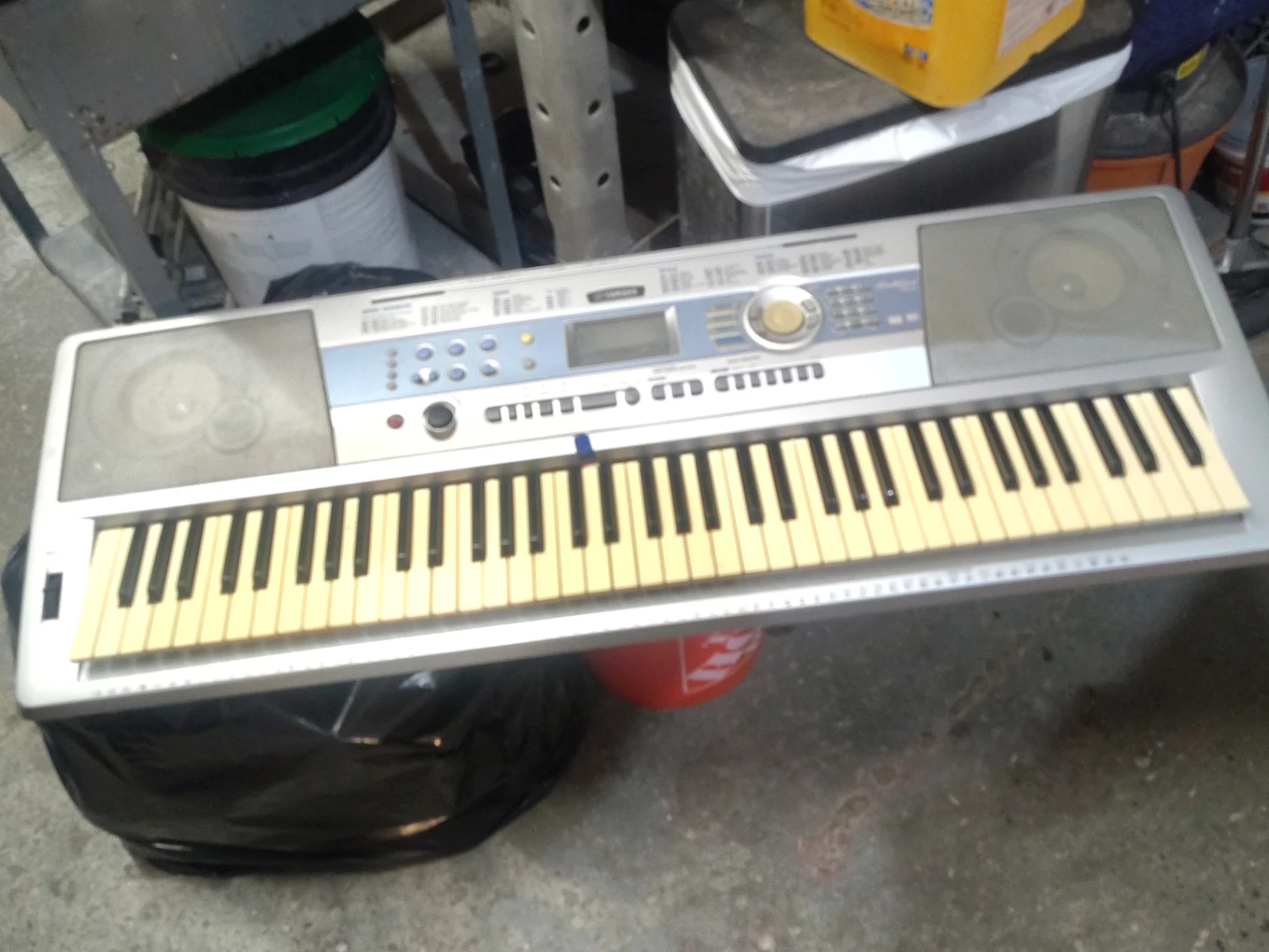 Yamaha Electronic Keyboard