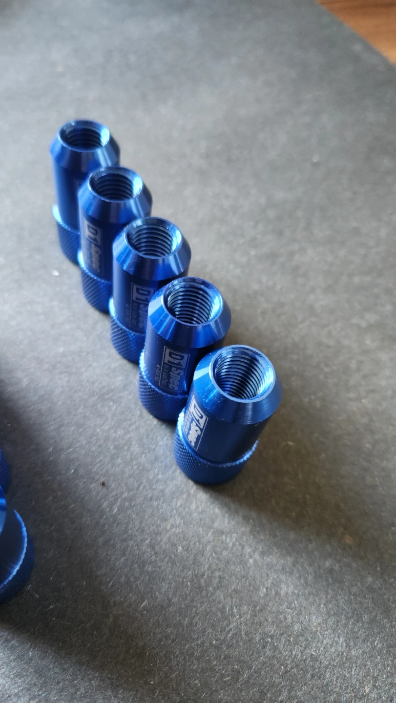 Brand new D1 Spec racing lug nuts, M12x1.5 - photo 4