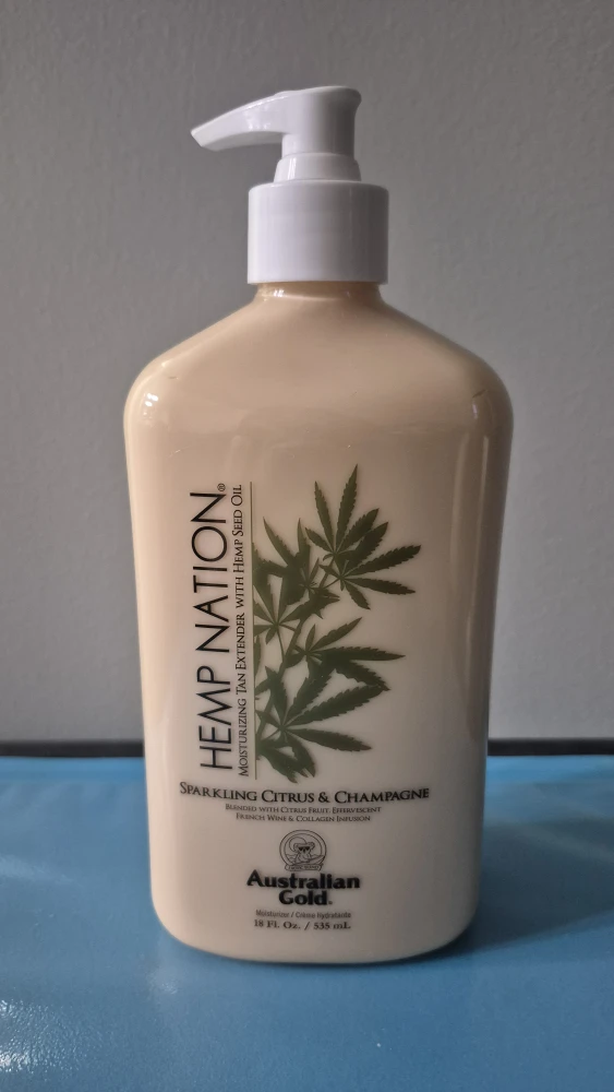 Moisturizing Tan Extender Lotion Sparkling Citrus & Champagne