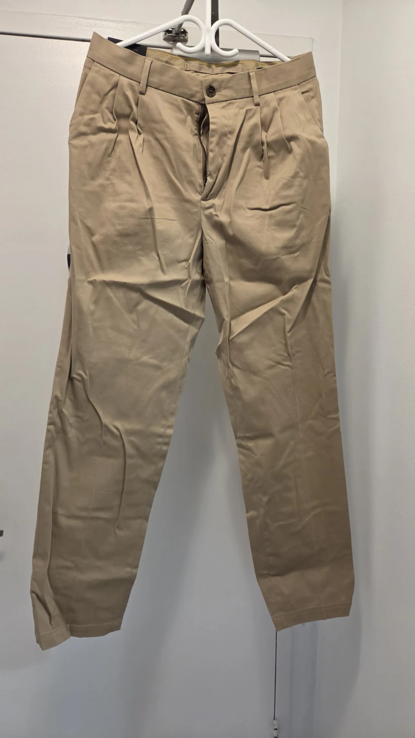 Never Worn !Banana Republic Rapid Movement Chino - 32W x 34L