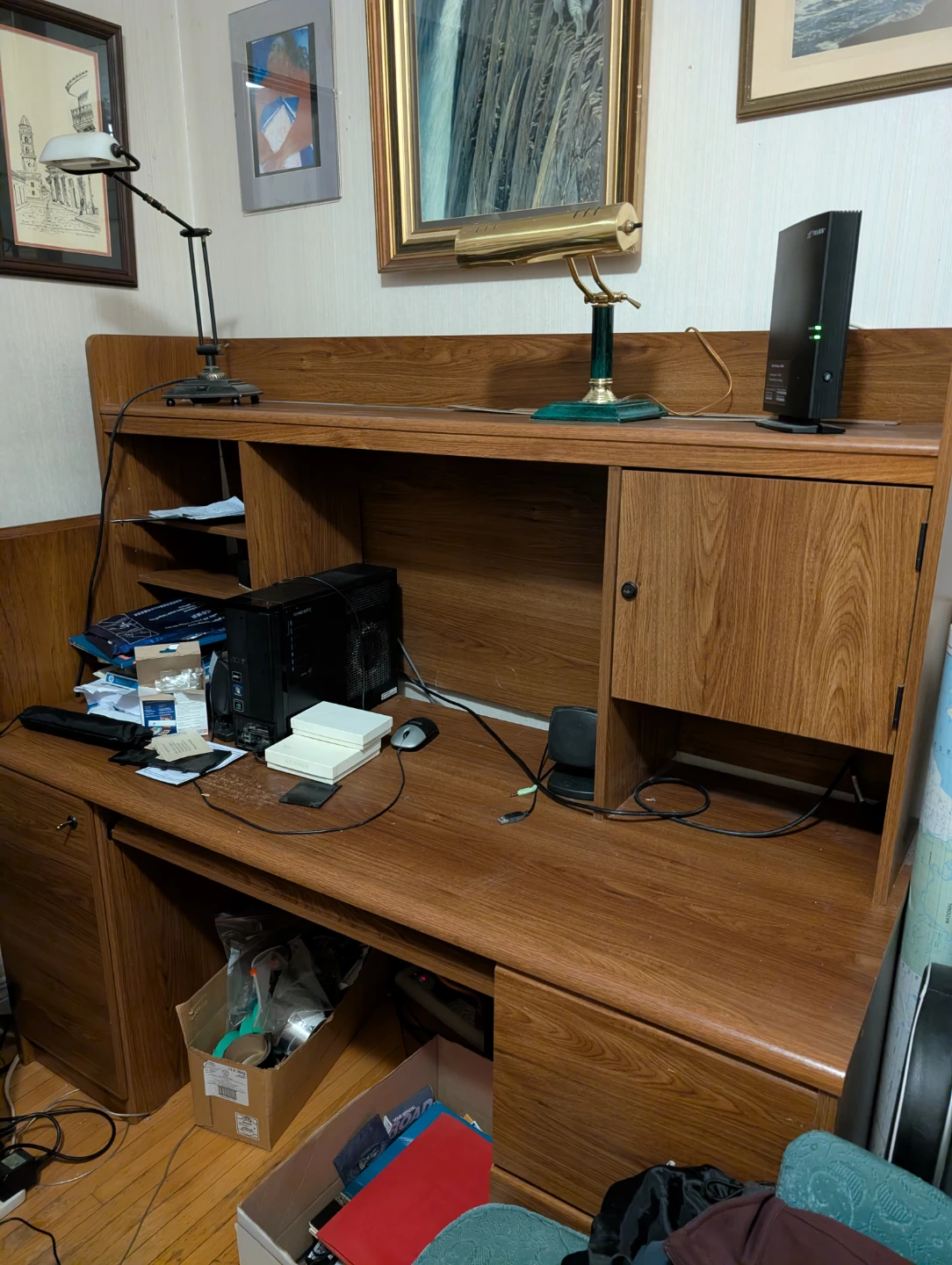 Solid desk