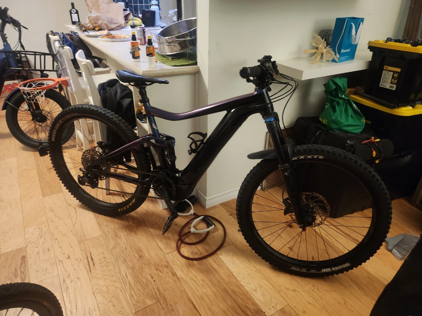 Giant Full Suspension Electric Mountain Bike