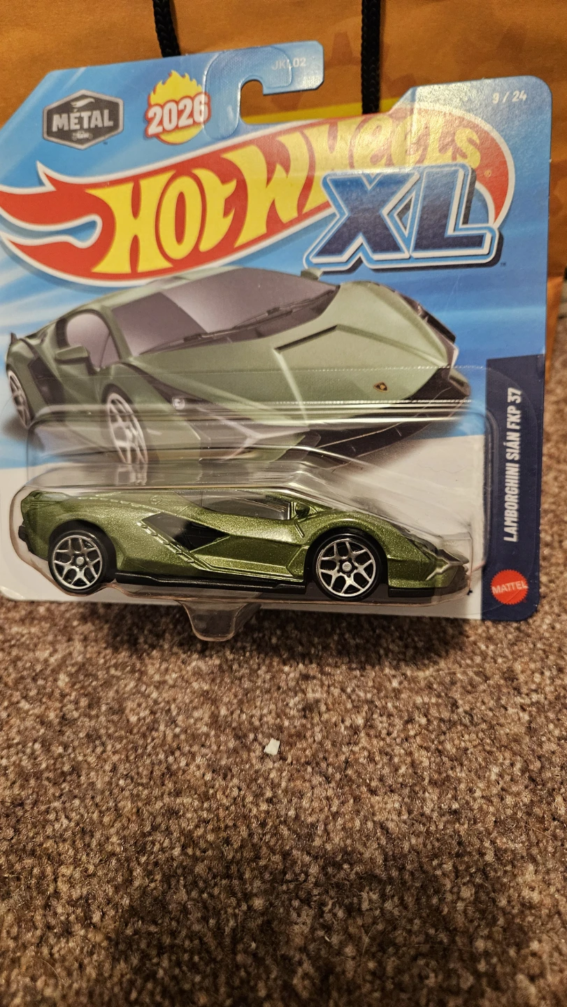 Hot Wheels XL Lamborghini Sián FKP 37 Diecast Car