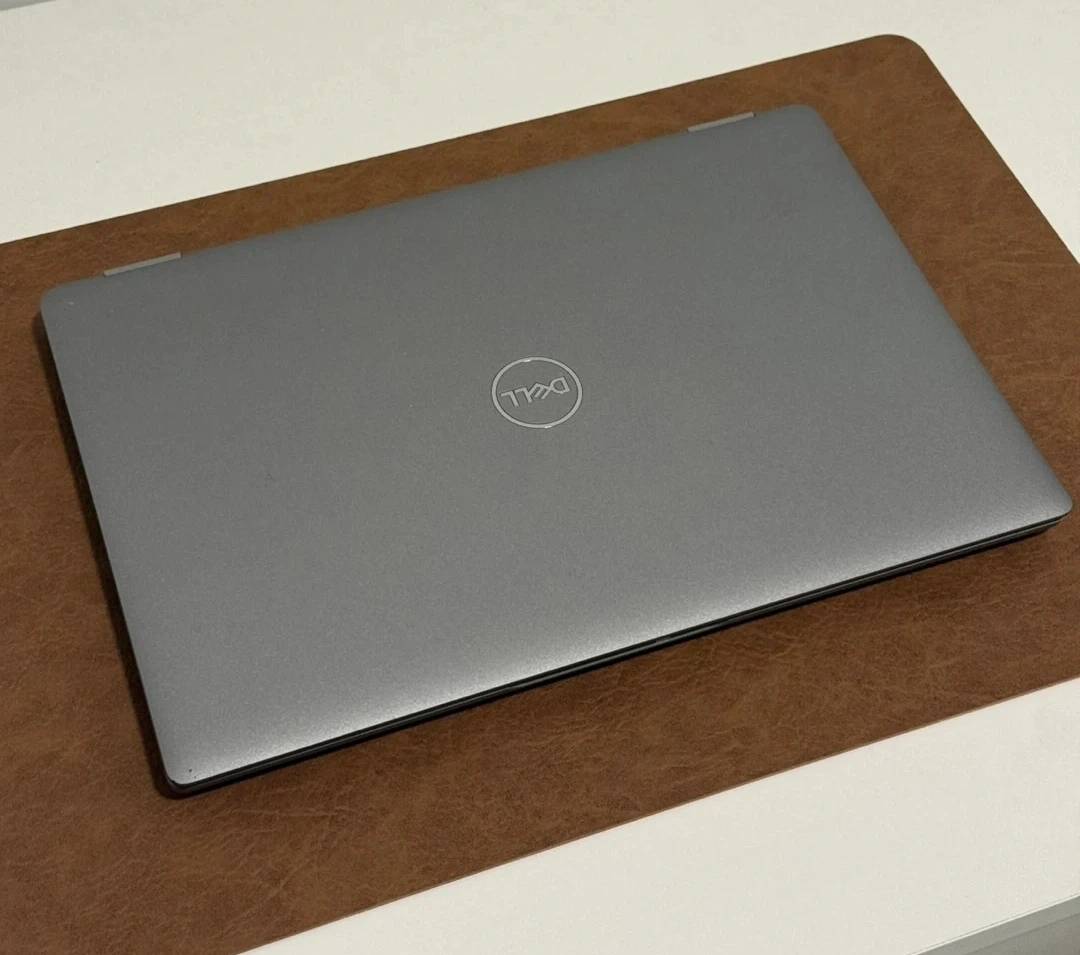 Dell Latitude 5320 2-in-1 Laptop - 256 Gb ssd - 8Gb Ram - Win 11 - photo 2