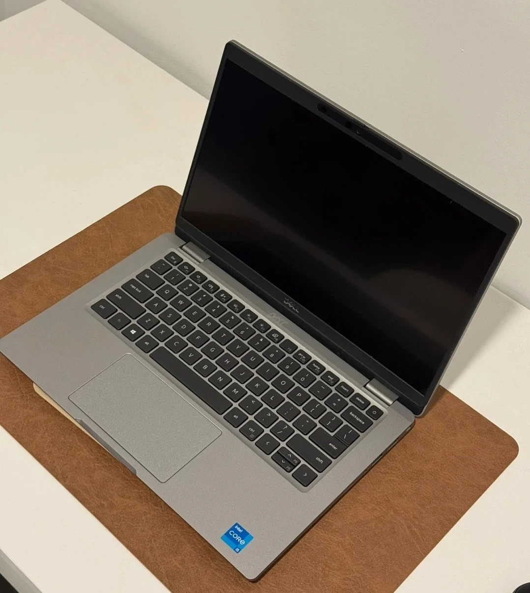 Dell Latitude 5320 2-in-1 Laptop - 256 Gb ssd - 8Gb Ram - Win 11 - photo 3