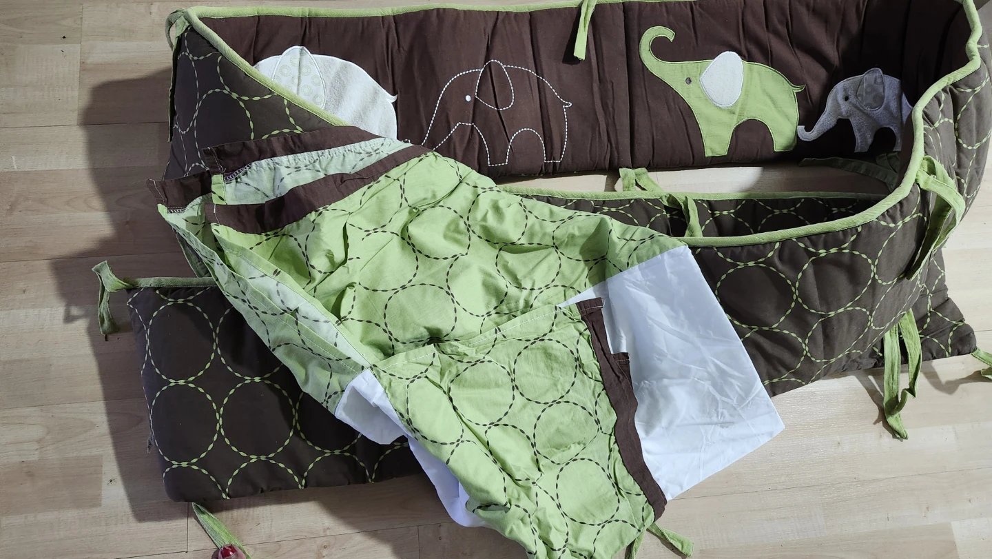 Baby Crib Bumper with Fitted Sheet - photo 3