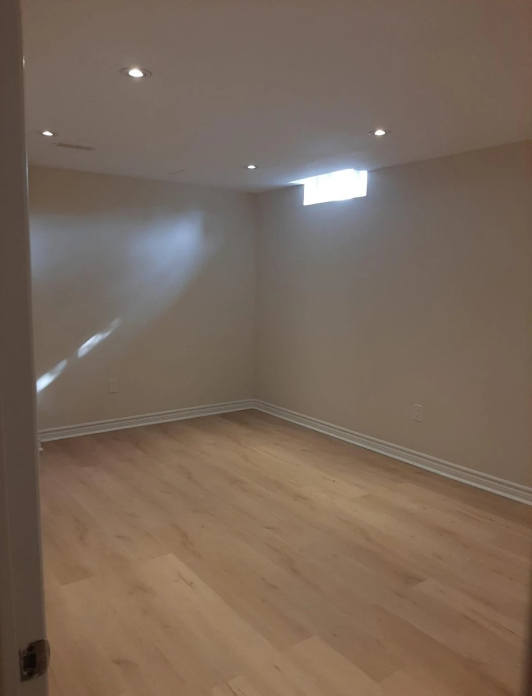 2 bedroom Basement Apartment for rent - photo 2