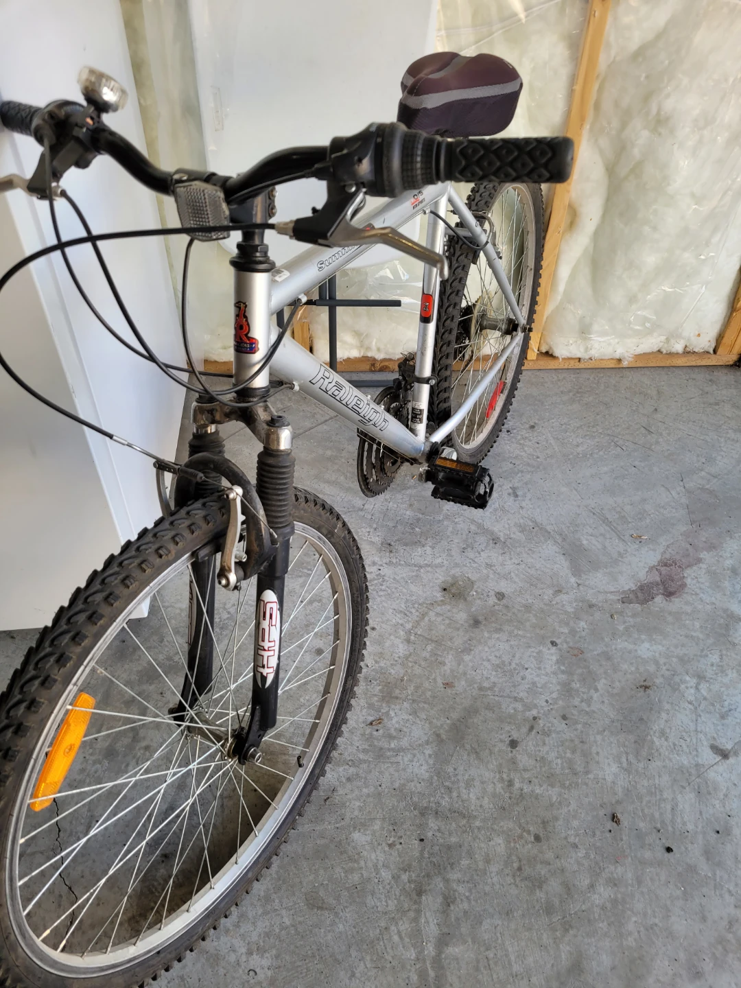 Raleigh Summit 1 Mountain Bike