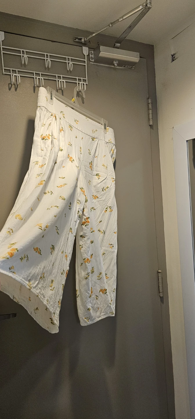 Sunday Best Floral Wide Leg Pants - Medium